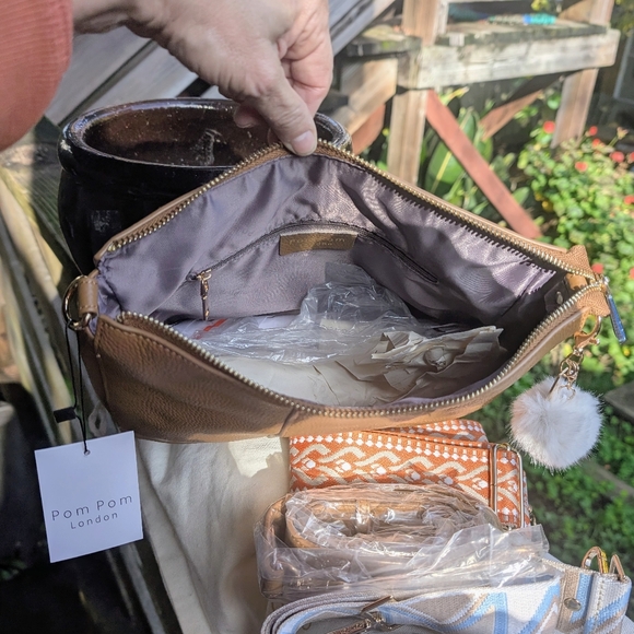 Pom Pom London Maple Leather Westminster Crossbody Bag with Three Straps - Picture 2 of 4